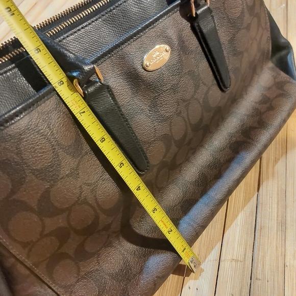 Coach Hand Bag  with sling - Picture 13 of 14